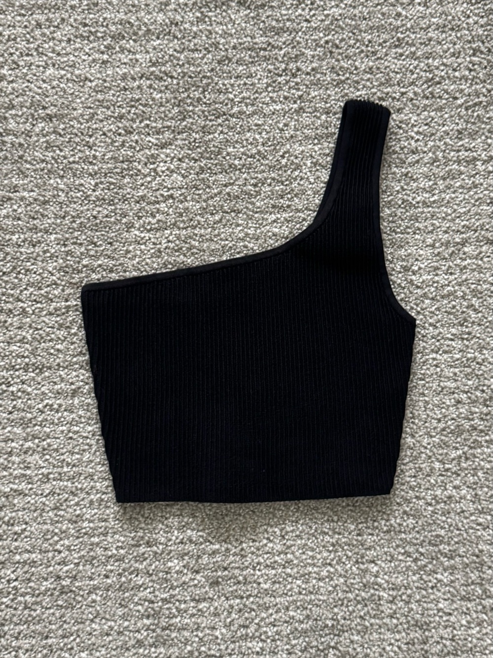Aritzia Babaton Black One-Shoulder Ribbed Crop Tank XS